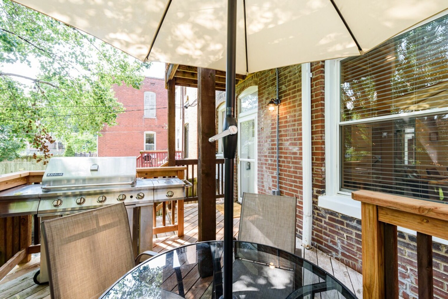 Building Photo - 3971 Juniata St