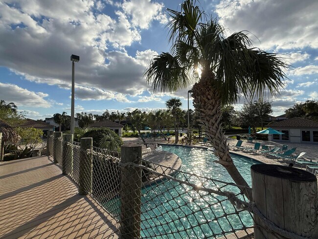 Building Photo - 610 Sticks St