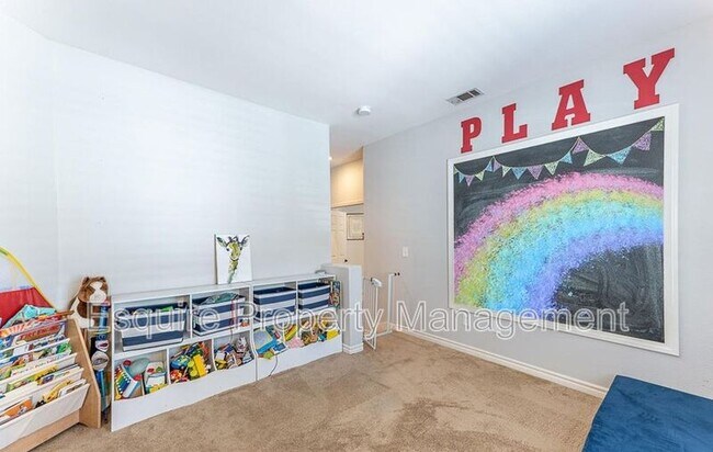 Building Photo - 5184 Churchwood Dr