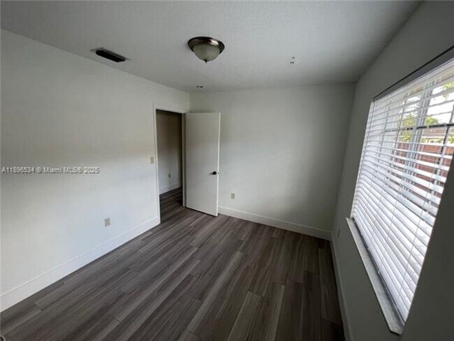 Building Photo - 15434 SW 168th Terrace