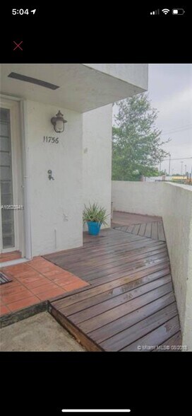 Primary Photo - 11756 Terra Bella Blvd