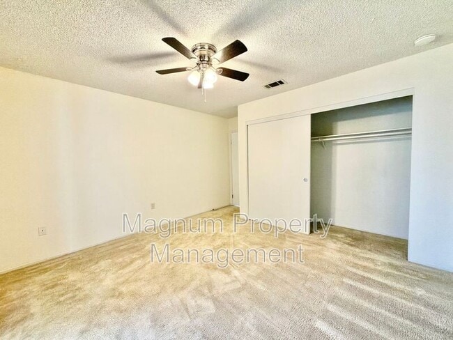 Building Photo - 27961 Winged Foot Dr