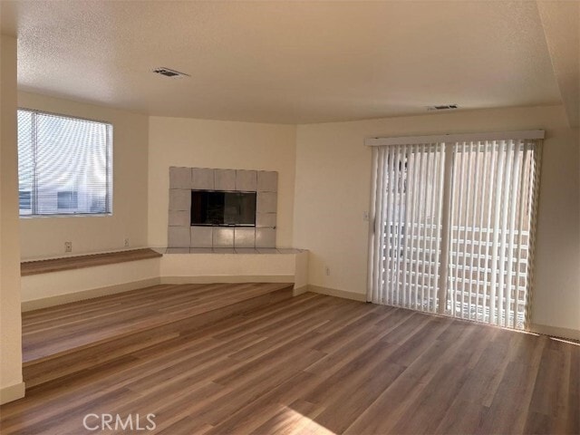 Building Photo - 976 W Hamilton Ave
