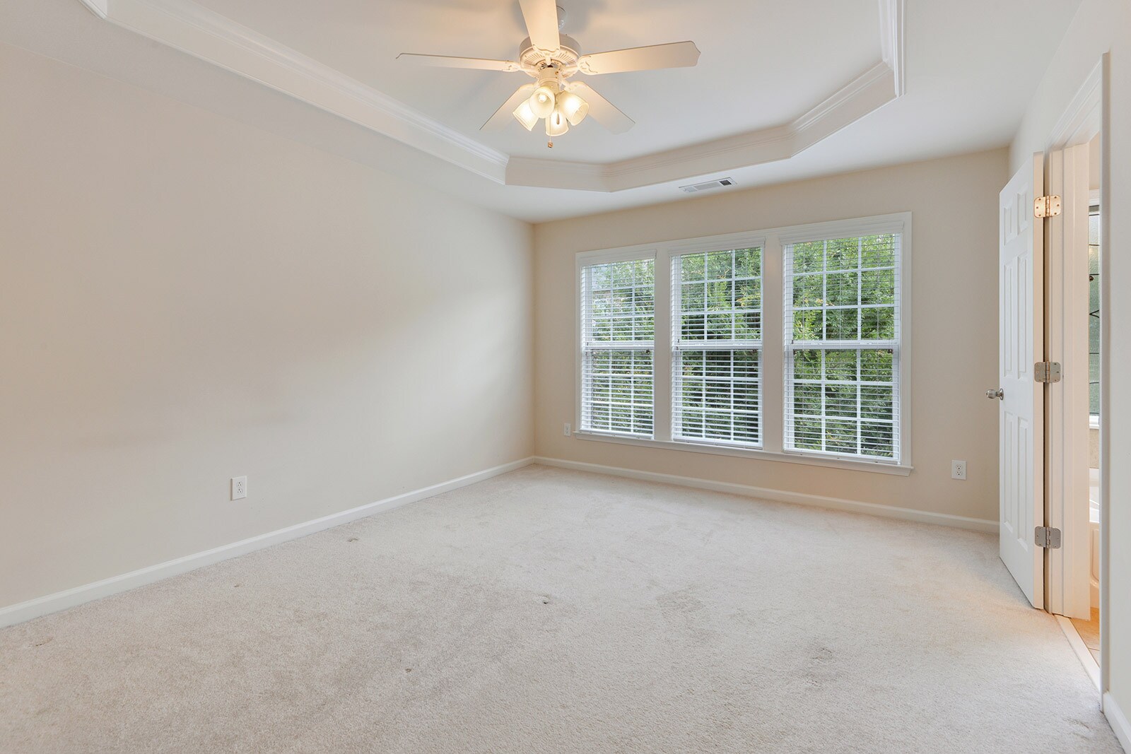 Building Photo - 366 Ardmore Ct NW