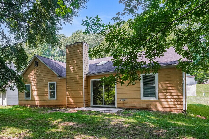 Building Photo - 5649 La Fleur Trail