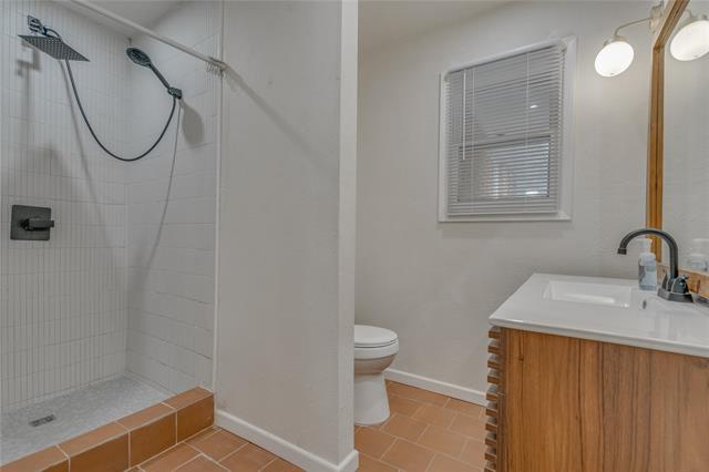 Building Photo - 3273 Lackland Rd