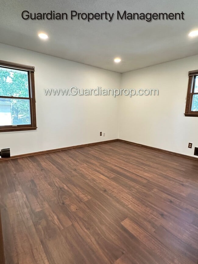 Building Photo - 4104 Alabama Ave S
