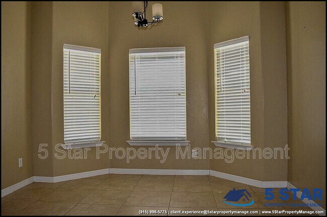 Building Photo - 14016 Rainbow Point Dr