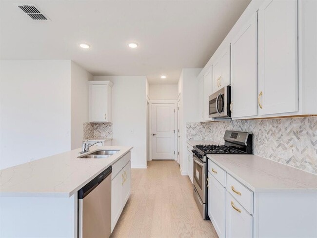 Building Photo - 7209 Grenadine Bloom Bnd