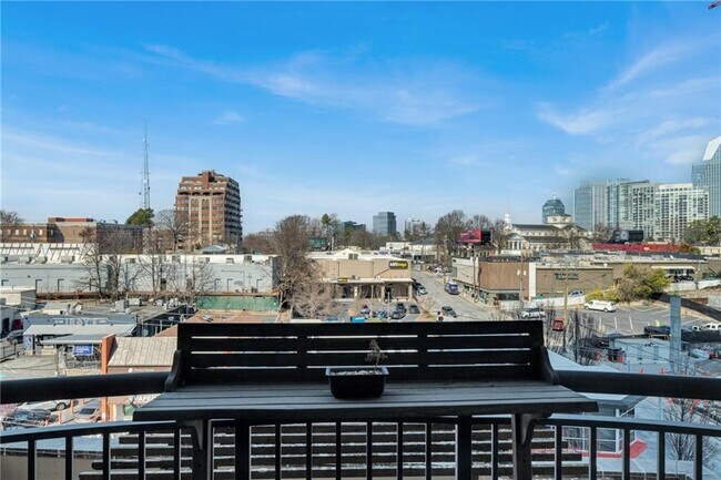 Building Photo - 325 East Paces Ferry Rd NE