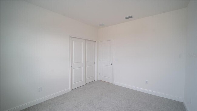 Building Photo - 4867 Cross Pr Pkwy