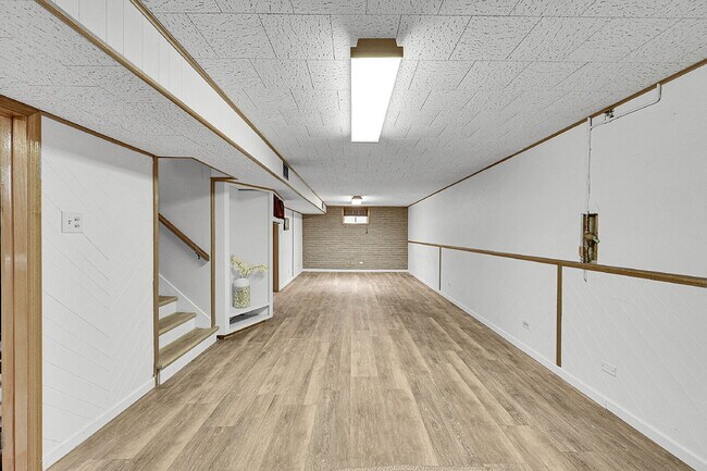 Building Photo - $2,870.00 - HALF OFF First Months' Rent - 3 Bedrooms, 2 Bathrooms Single Family Home in Arvada wi...