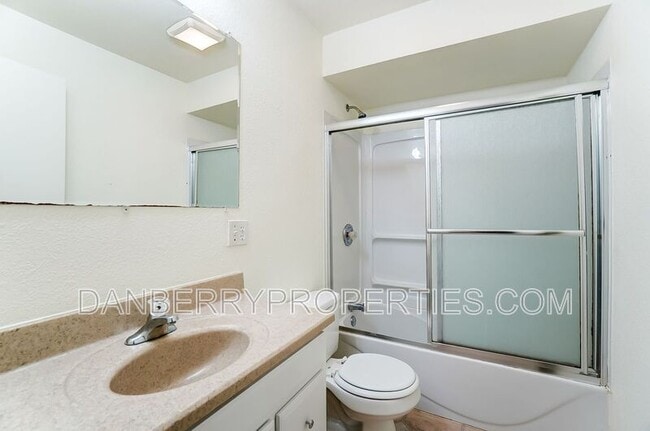 Building Photo - 919 Brookley Blvd