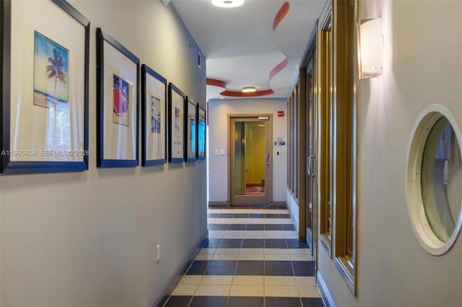 Building Photo - 9172 Collins Ave