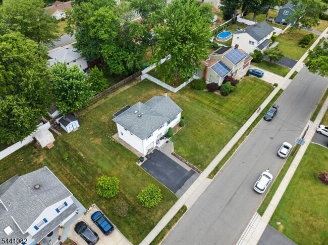 Building Photo - 23 Distler Ave