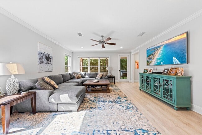 Building Photo - 802 Raihope Way