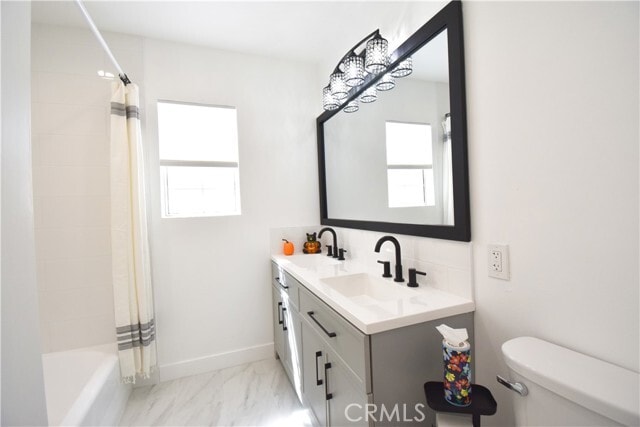 Building Photo - 1570 N Verdugo Rd