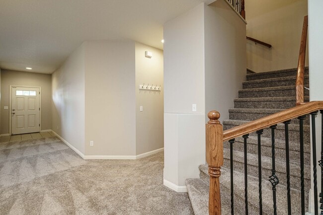 Building Photo - $500 Move In Special  4 Bedroom 2.5 Bath N...