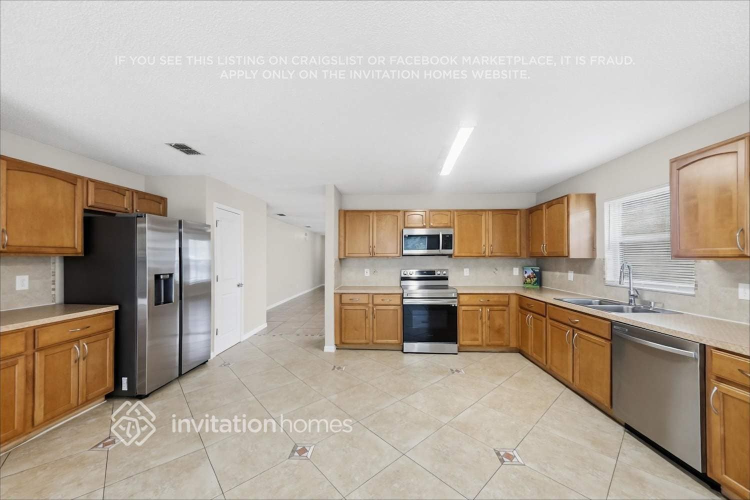 Building Photo - 1327 Aguacate Ct