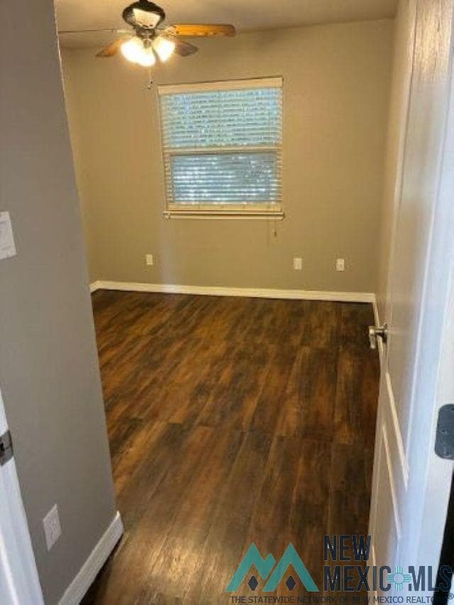 Building Photo - 2104 Hali Ln