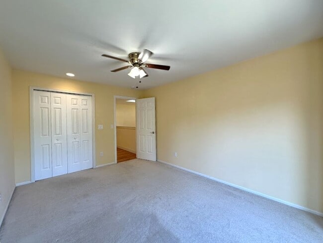 Building Photo - Luxury living in Gig Harbor!