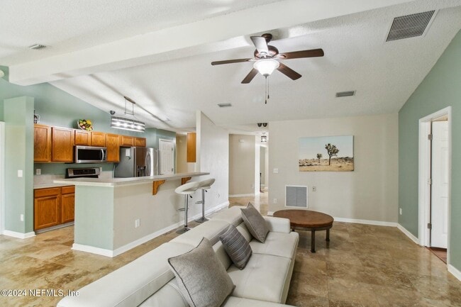 Building Photo - 14018 Fish Eagle Dr E