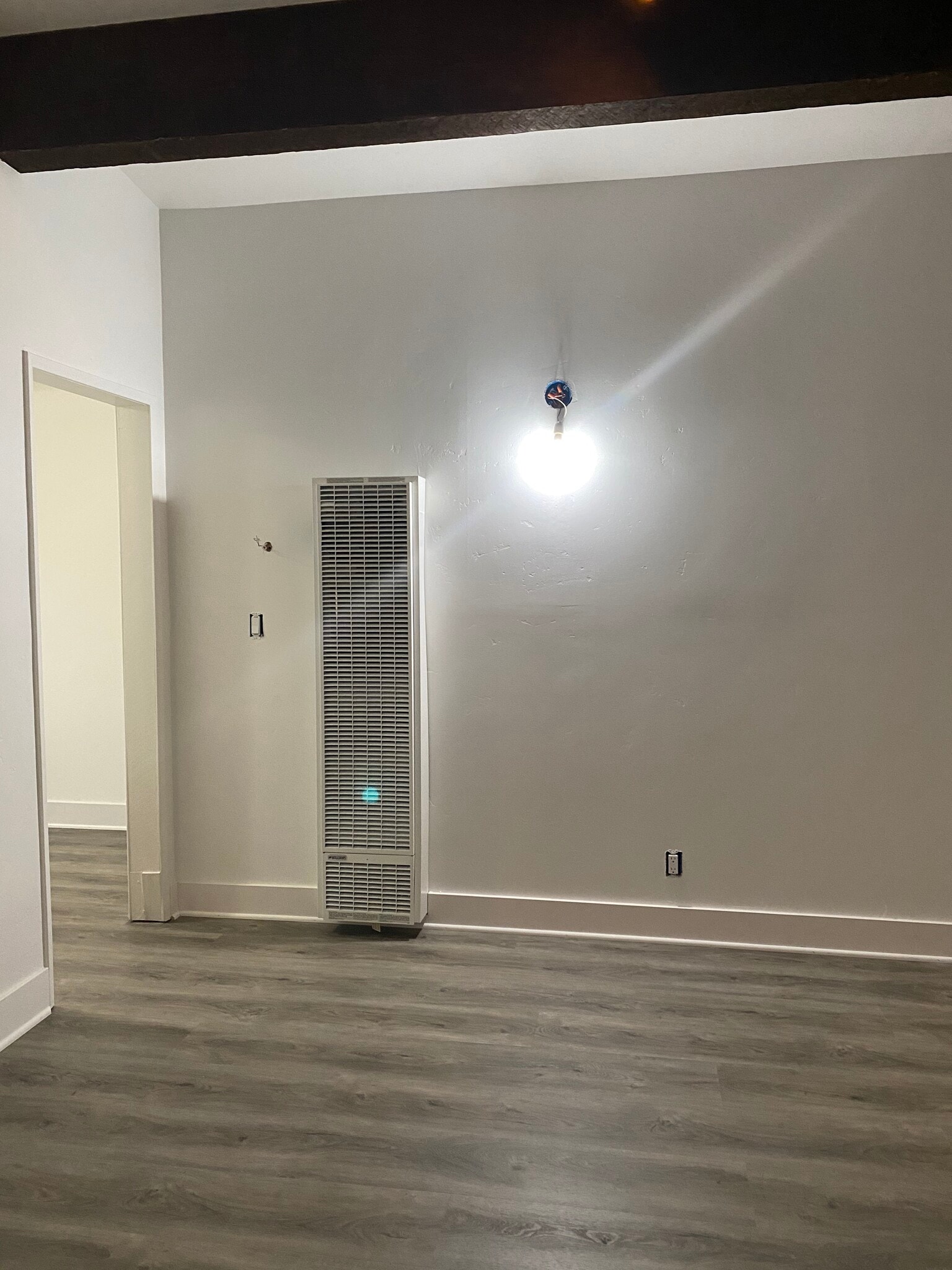 Building Photo - 6115 Coloma Dr