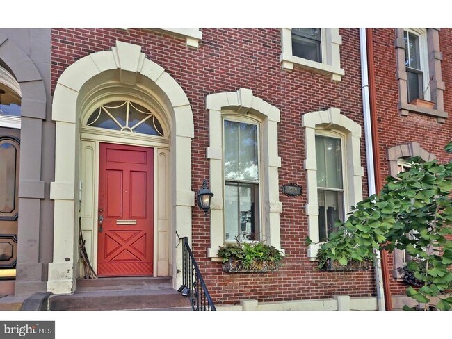 Primary Photo - 2306 Spruce St