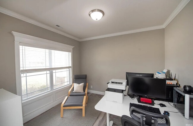 Building Photo - 2855 Needletail Dr