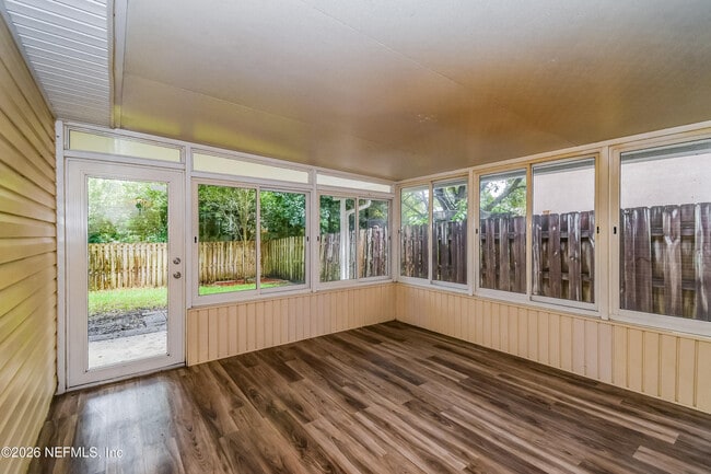 Building Photo - 12579 Woodfield Cir W