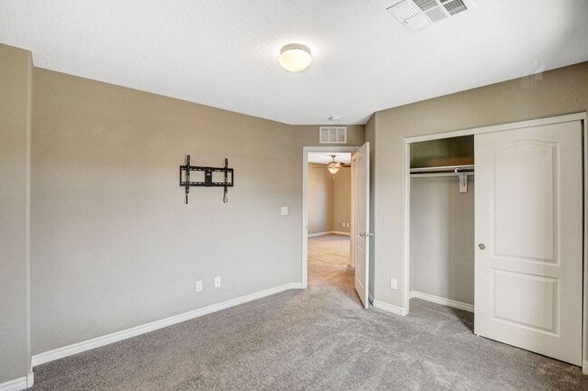 Building Photo - Beautiful Two-Story Home in Gated Cortona – Southern Highlands!