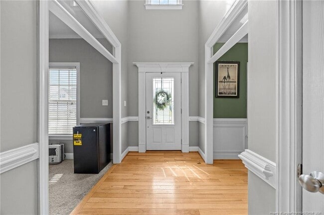 Building Photo - 3825 Barnsdale Dr