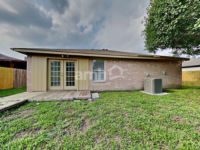 Building Photo - 1104 Brook Canyon Dr