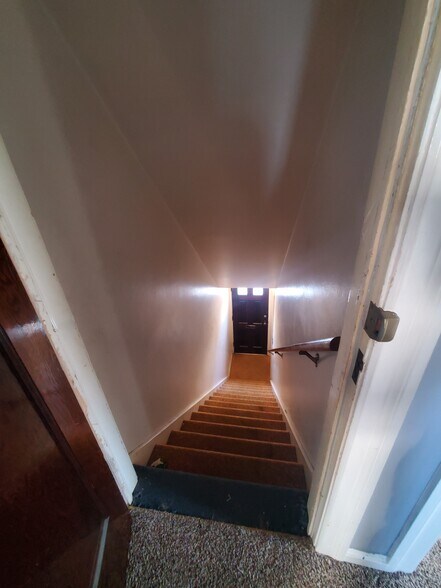 Building Photo - 12 S Willis Ave