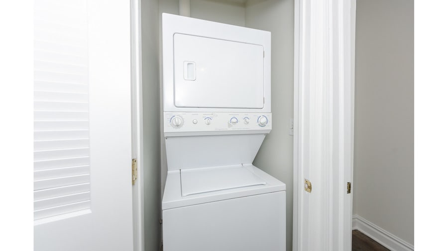 Building Photo - 944 W Montana St