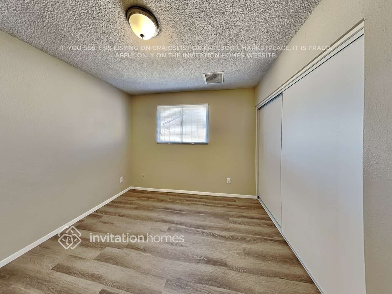 Building Photo - 5410 W Maui Ln