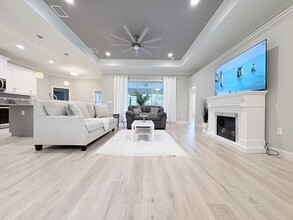 Building Photo - 3693 Bobko Cir