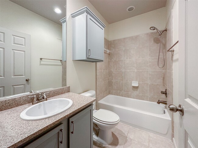 Building Photo - 3001 Murworth Dr