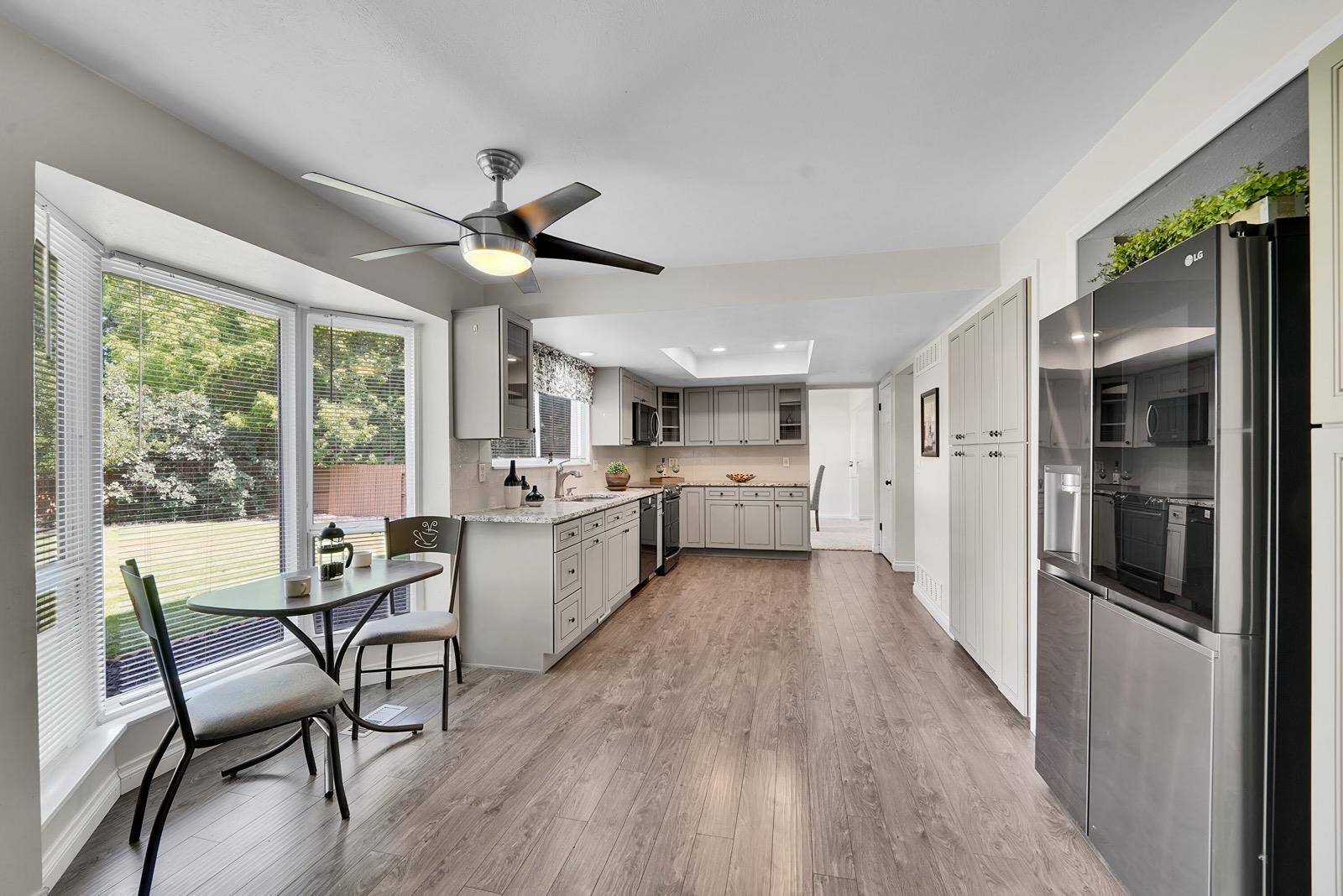 Building Photo - 7303 E Mercer Pl