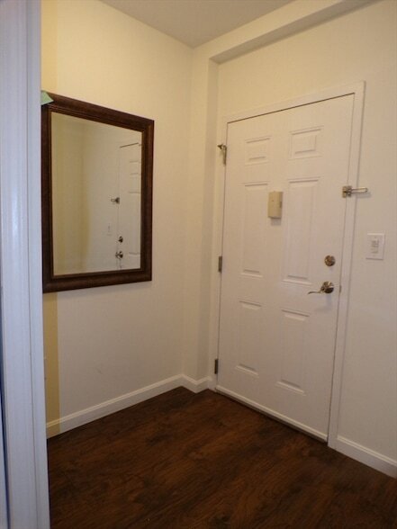 Building Photo - 1 Cityview Ln