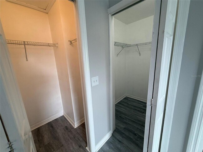 Building Photo - 20460 Needletree Dr
