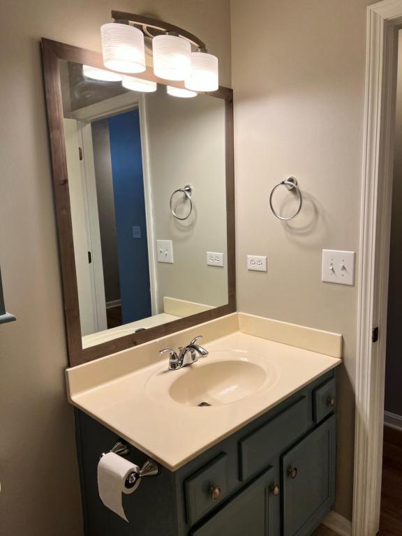 Building Photo - 11307 Halifax Dr