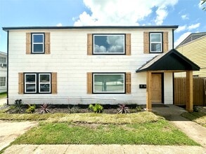 Building Photo - 3444 Blodgett St