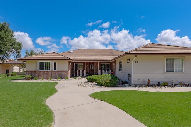 Building Photo - Private Gated Mini-Ranch • 7+ Acres • Luxury Country Living • Indoor Pool • Horses Welcome