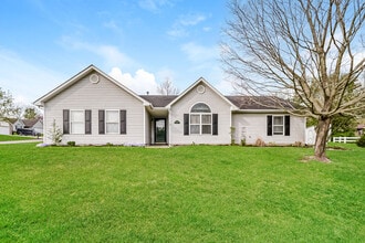 Building Photo - 690 W Arielle Ct