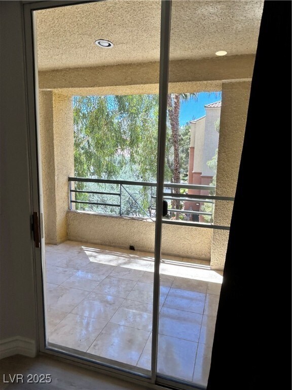 Building Photo - 270 E Flamingo Rd