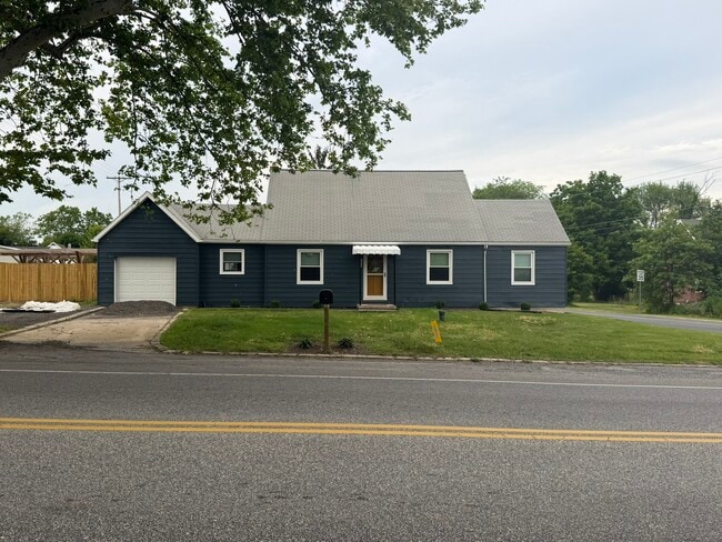 Building Photo - 1475 Chambersburg Rd