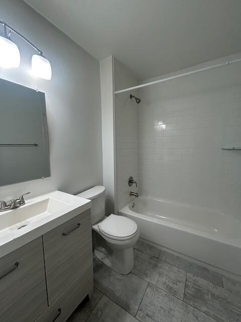 Building Photo - 4-Bed Retreat with Vaulted Ceilings & Covered Porch, minutes to the Shenandoah River in Front Royal