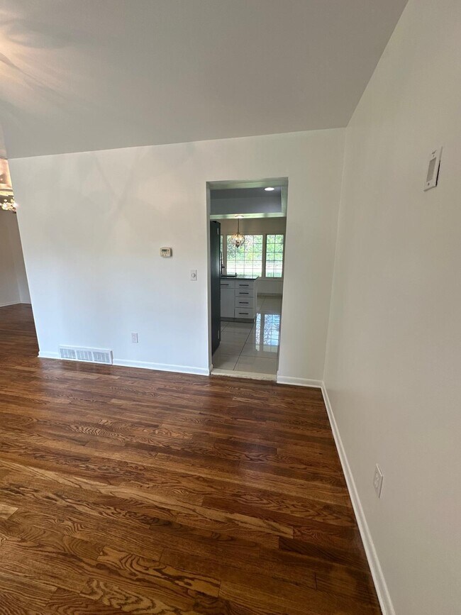 Building Photo - 429 Bella Vista Dr