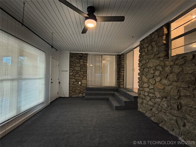 Building Photo - 16012 S Elwood Ave
